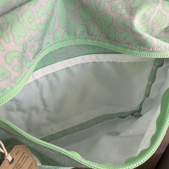 JanSport Backpack Cross Town Green Digital Cheetah Print School Bag Lime NWT NEW - Picture 7 of 7